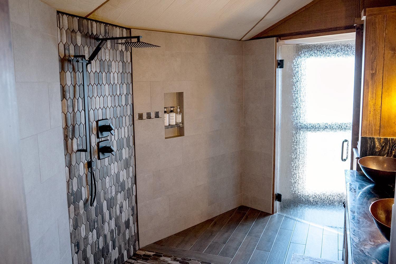 Elk & Embers Mountain Hideaway Hotel Уейнсвил Екстериор снимка