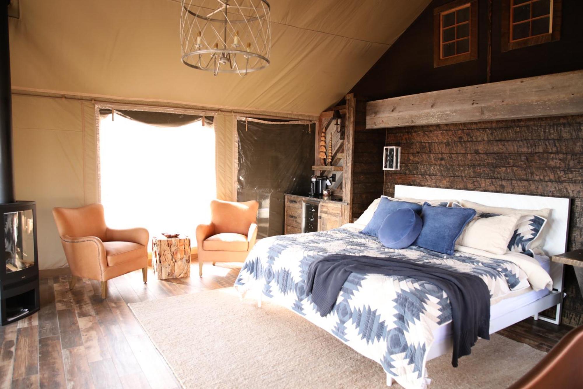 Elk & Embers Mountain Hideaway Hotel Уейнсвил Екстериор снимка