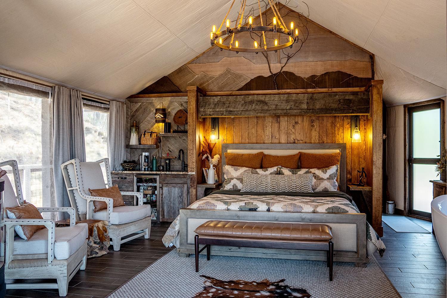 Elk & Embers Mountain Hideaway Hotel Уейнсвил Екстериор снимка