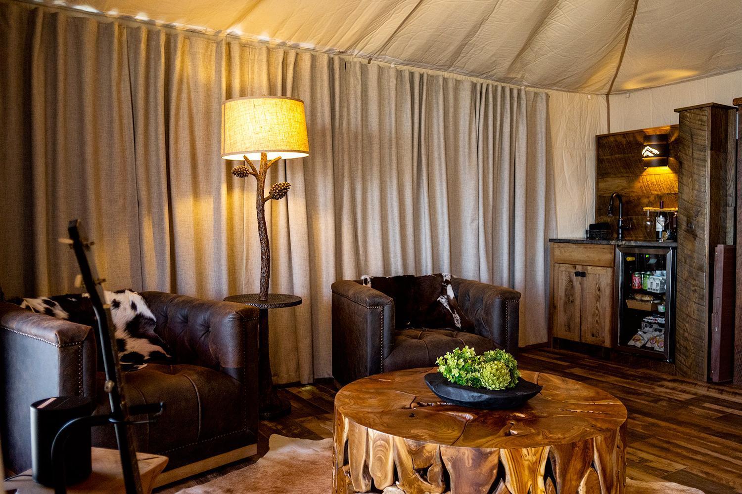 Elk & Embers Mountain Hideaway Hotel Уейнсвил Екстериор снимка