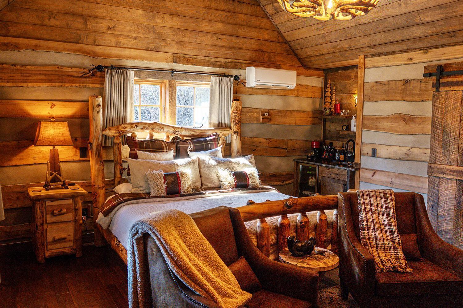 Elk & Embers Mountain Hideaway Hotel Уейнсвил Екстериор снимка